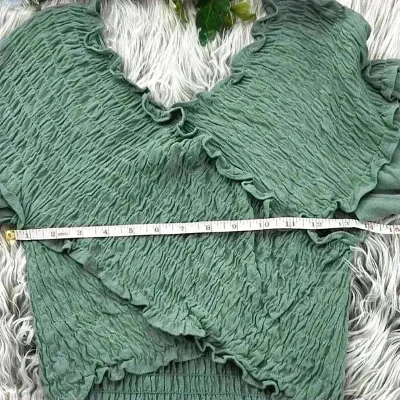 Entro Idem Ditto Cross Off The Shoulder Shirred Top Small - Picture 8 of 11